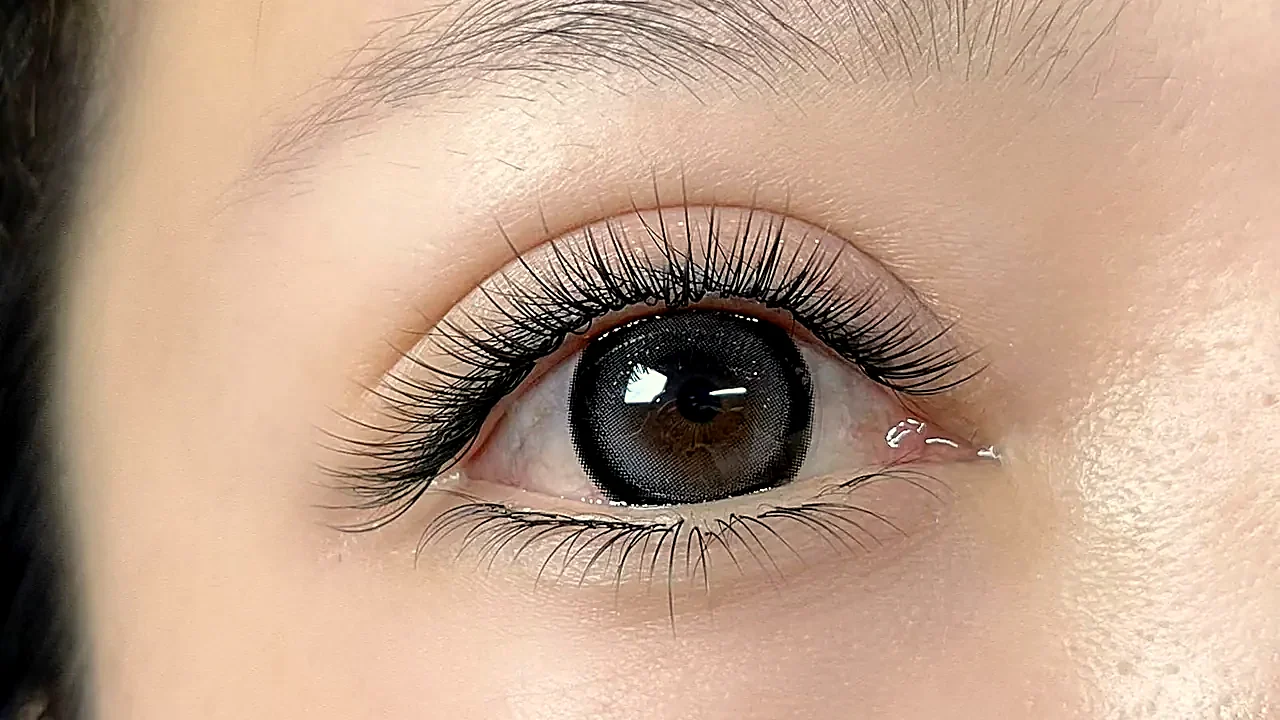 Client result — close-up of a finished Classic lash set